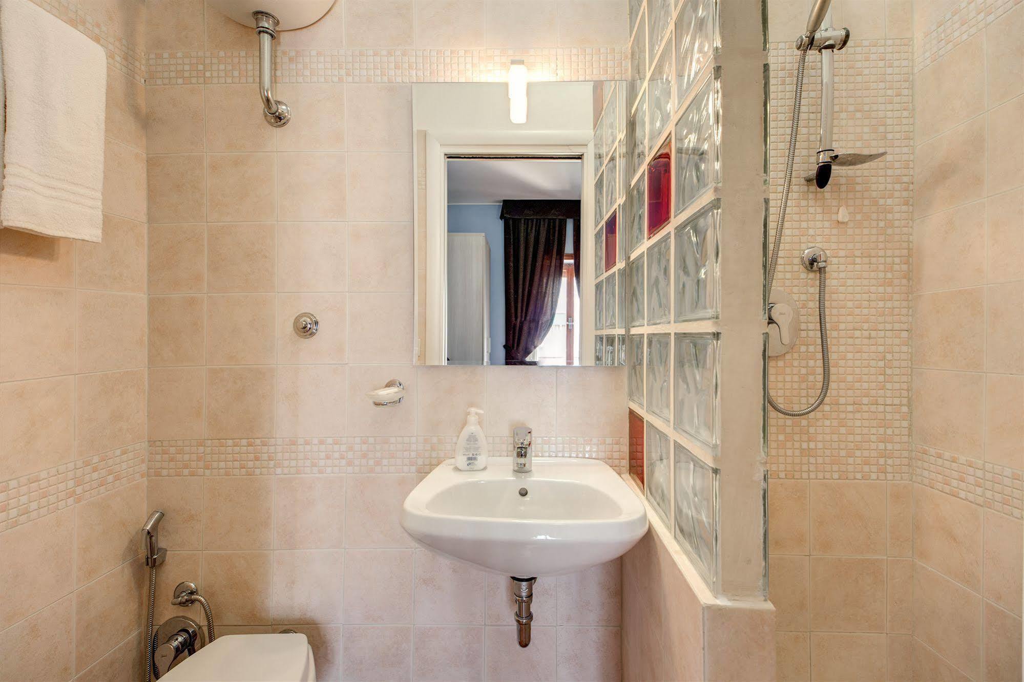 Domus Cornelia Bed and Breakfast Rom Exteriör bild