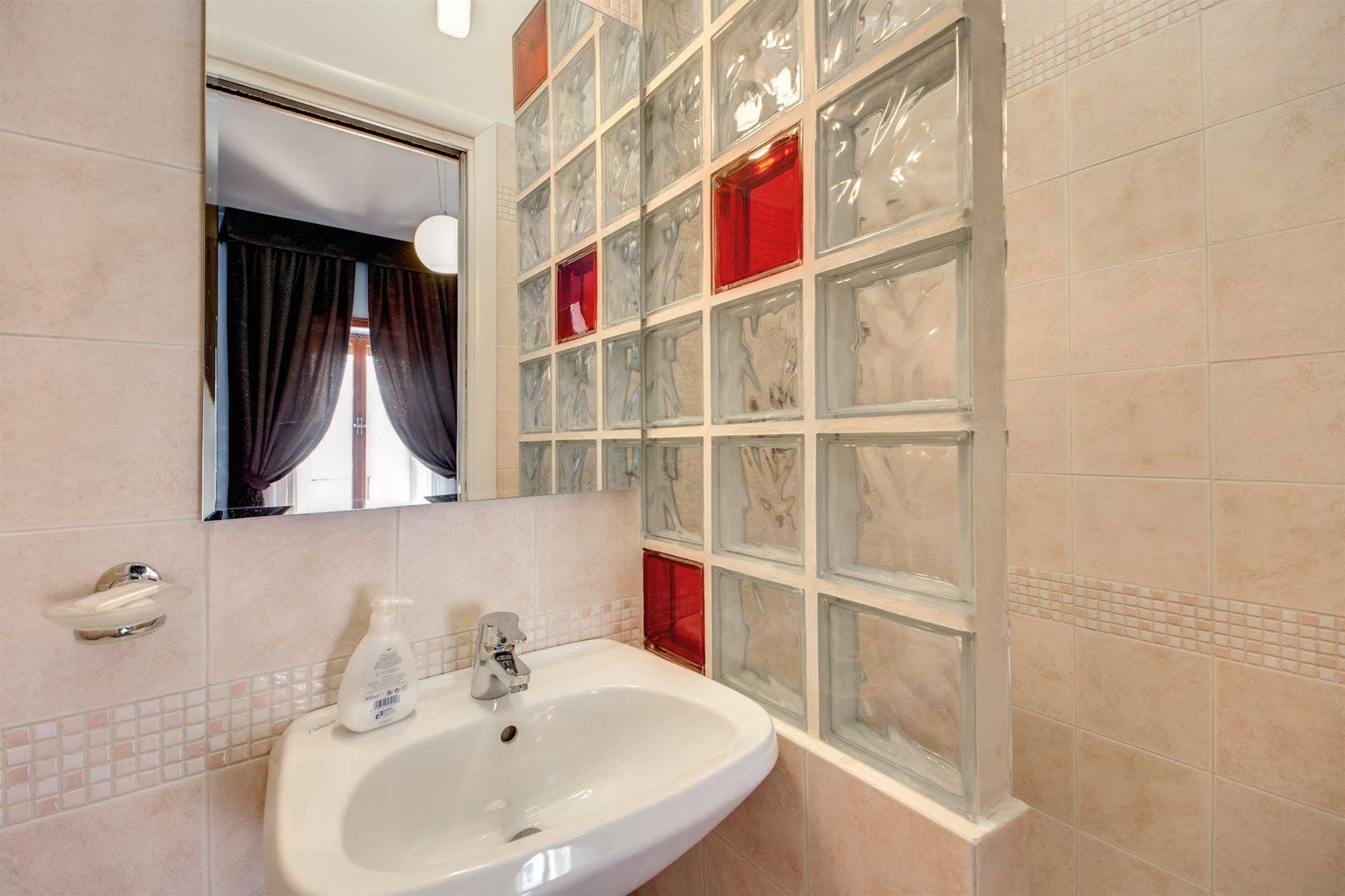 Domus Cornelia Bed and Breakfast Rom Exteriör bild